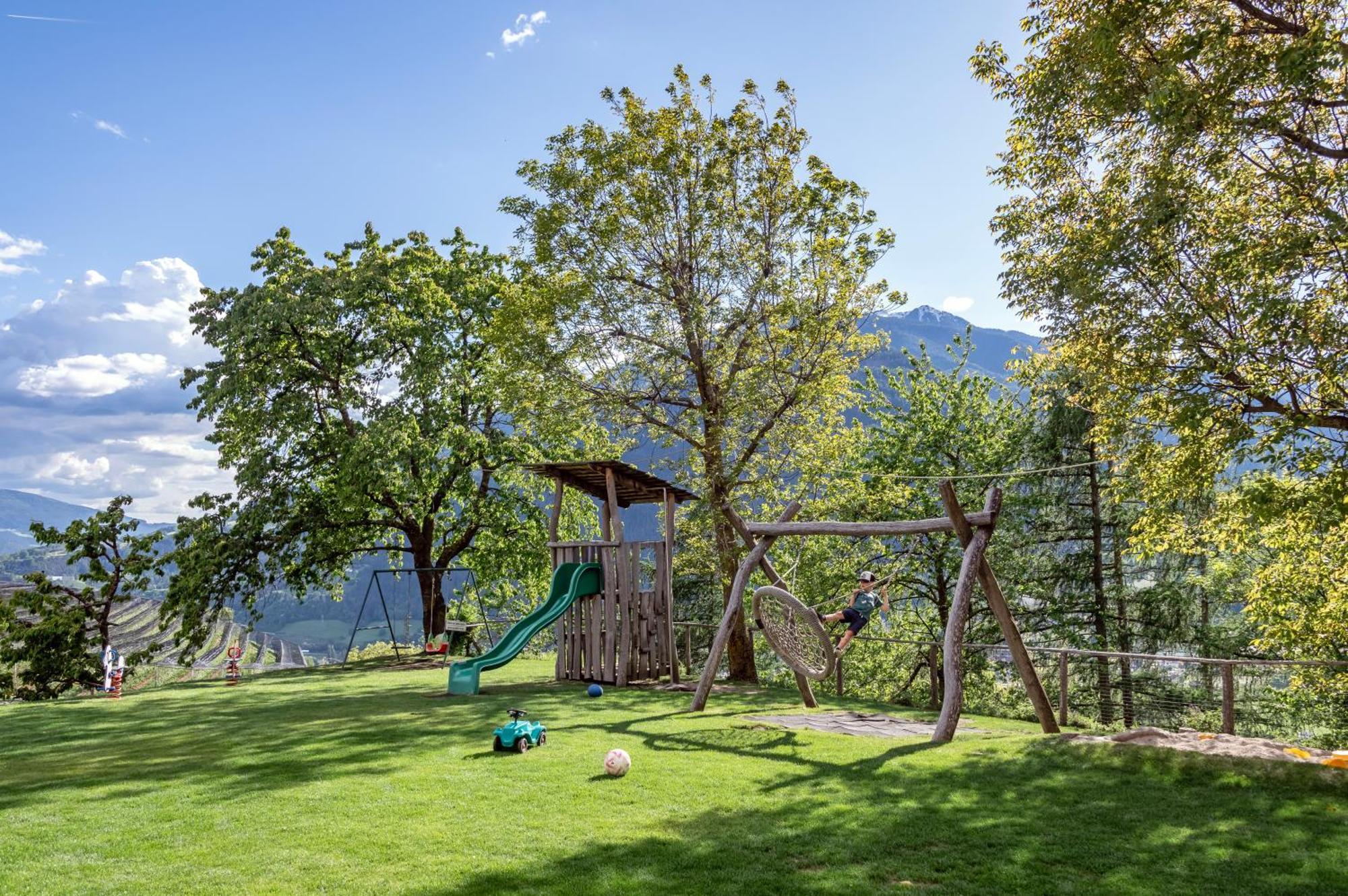 Trinnerhof- Hof Chalets Und Obsthof Mit Zimmer Natz-Schabs Exterior foto
